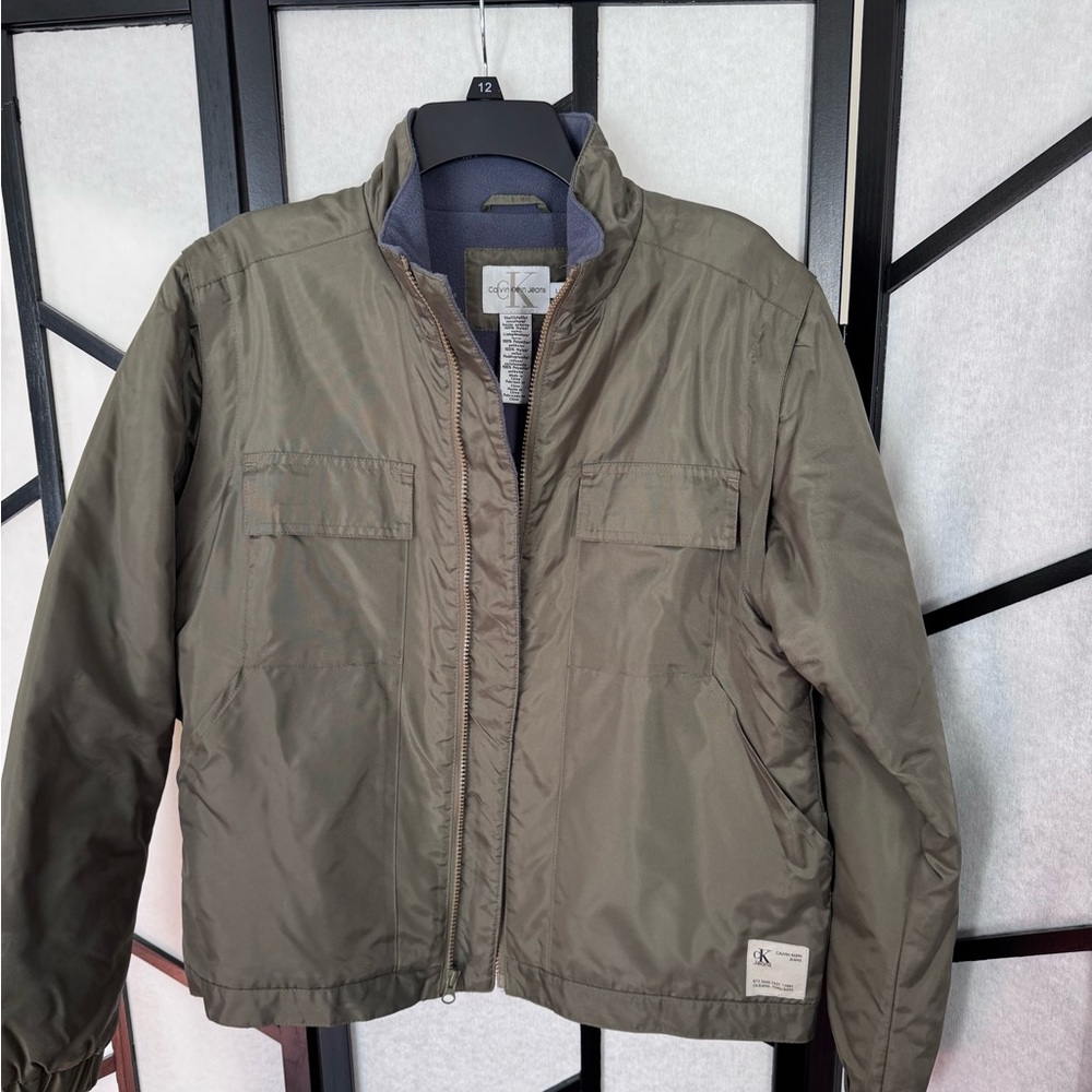 Trendy casual Calvin Klein Jeans jacket converts to vest